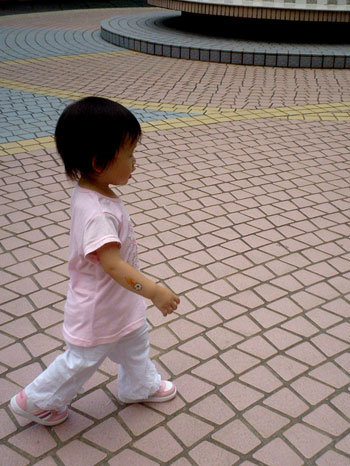 gal/1 Year and 7 Months Old/P1000896.jpg